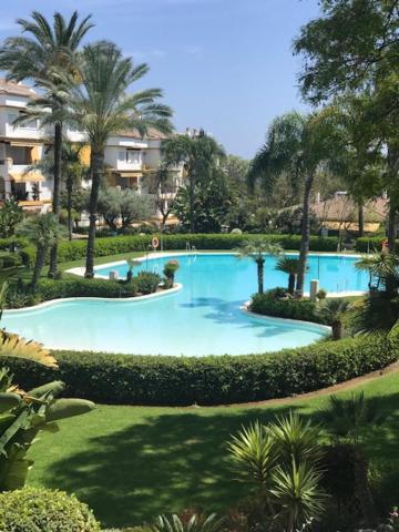 Hacienda Nagueles 1, 2 Bed 2 Bath, Large Terrace 400M From Beach ماربيا المظهر الخارجي الصورة