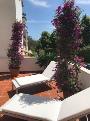 Hacienda Nagueles 1, 2 Bed 2 Bath, Large Terrace 400M From Beach ماربيا المظهر الخارجي الصورة
