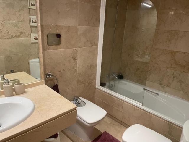 Hacienda Nagueles 1, 2 Bed 2 Bath, Large Terrace 400M From Beach ماربيا المظهر الخارجي الصورة